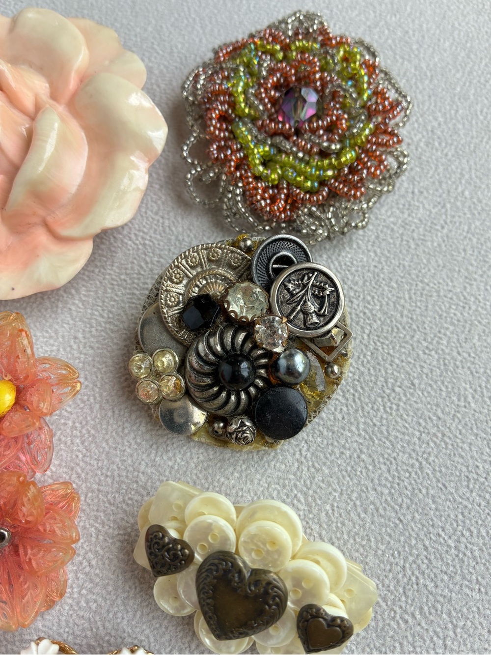 Vintage Mix of Acrylic and Handmade Jewelry Lot - Picture 5 of 9